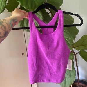 Beyond Yoga Focus Cropped Tank in Vivid Plum Heather